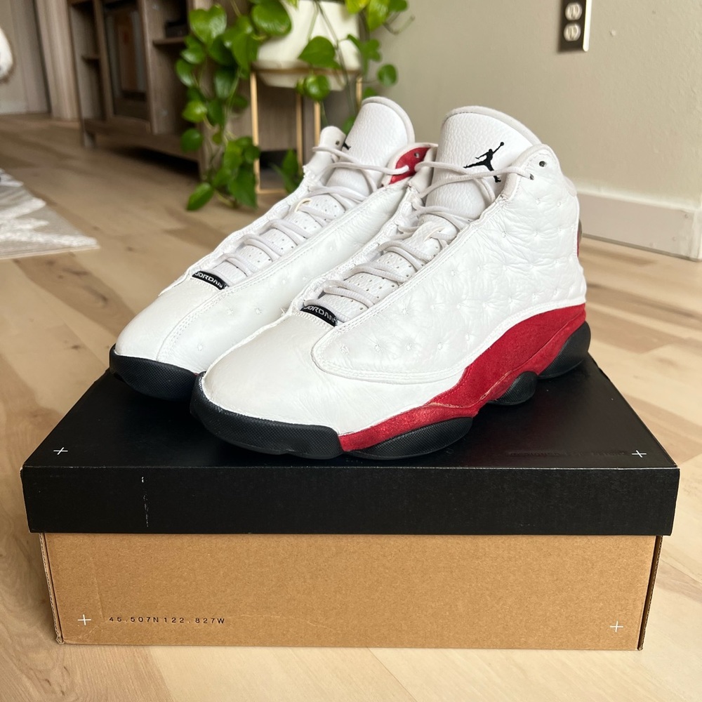 Air Jordan Retro 13 Chicago